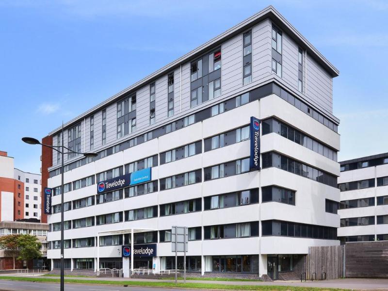 Travelodge Swindon Central Экстерьер фото